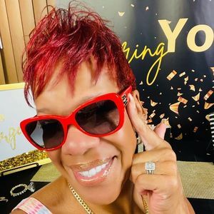 🔥☀️🕶VERSACE SUN Hello my Queens! Summer is almost here and I’m READY for you!